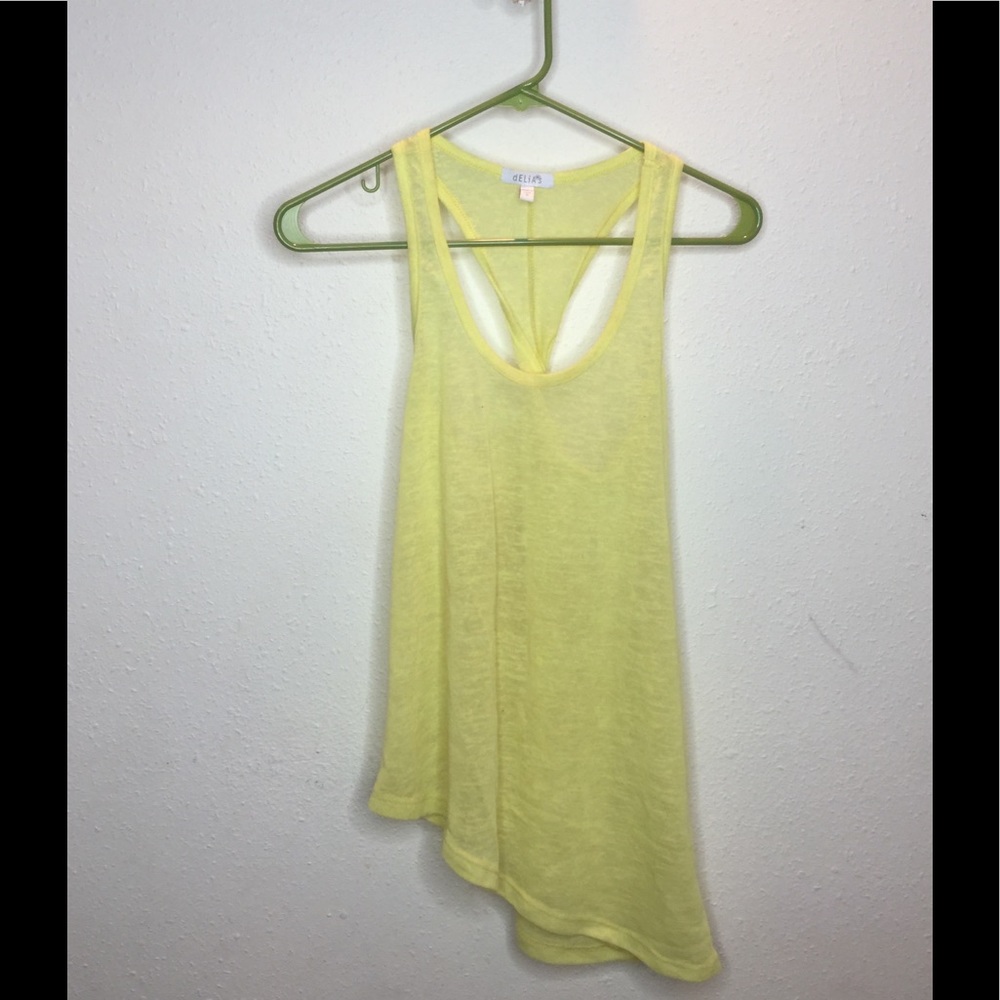 Delia’s yellow tank top